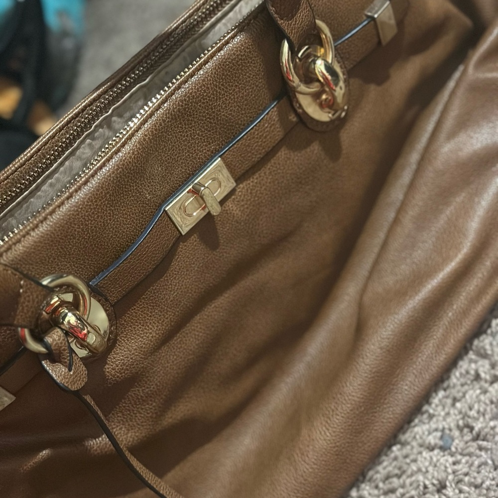 Purse not sure of the brand